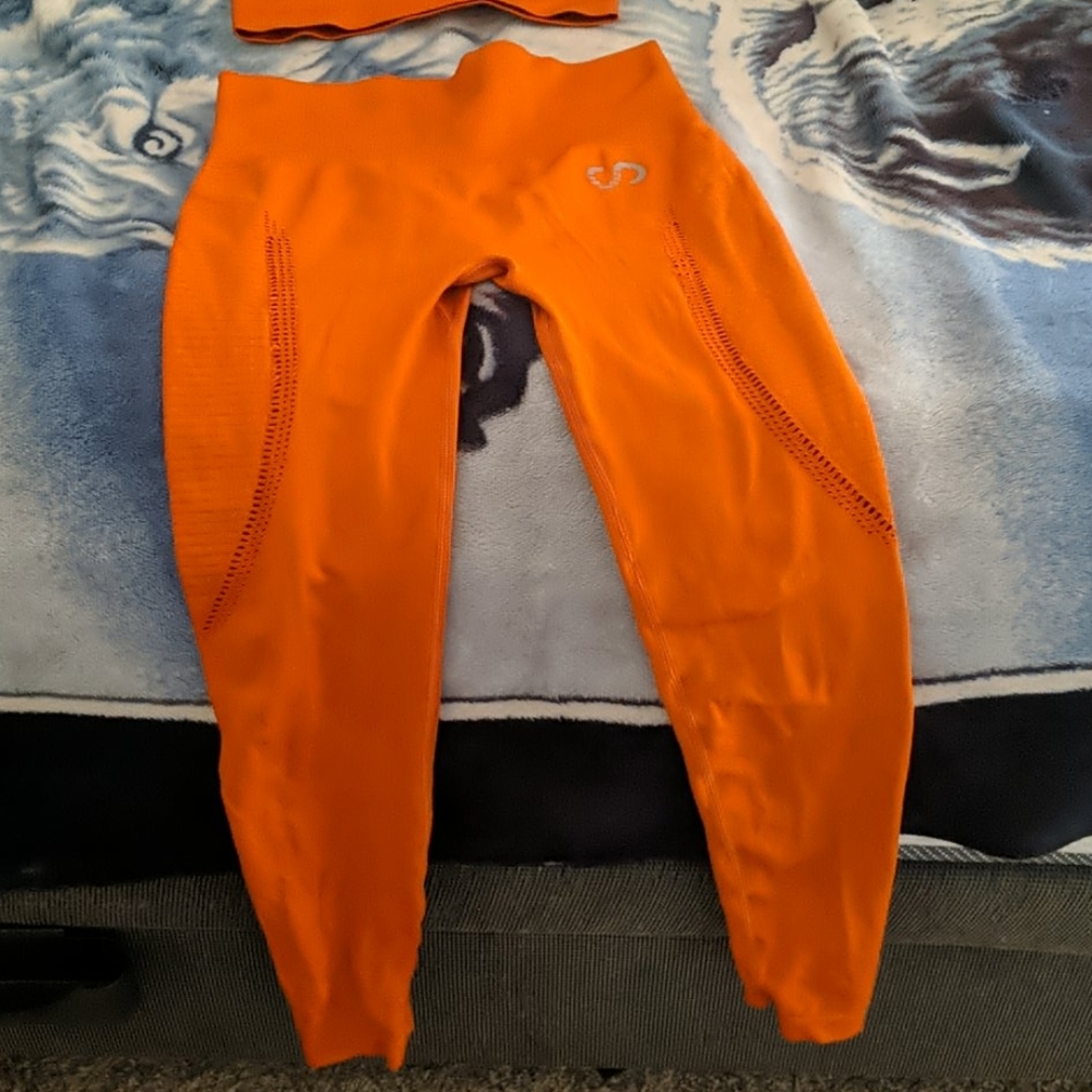 Curves and combat boots set